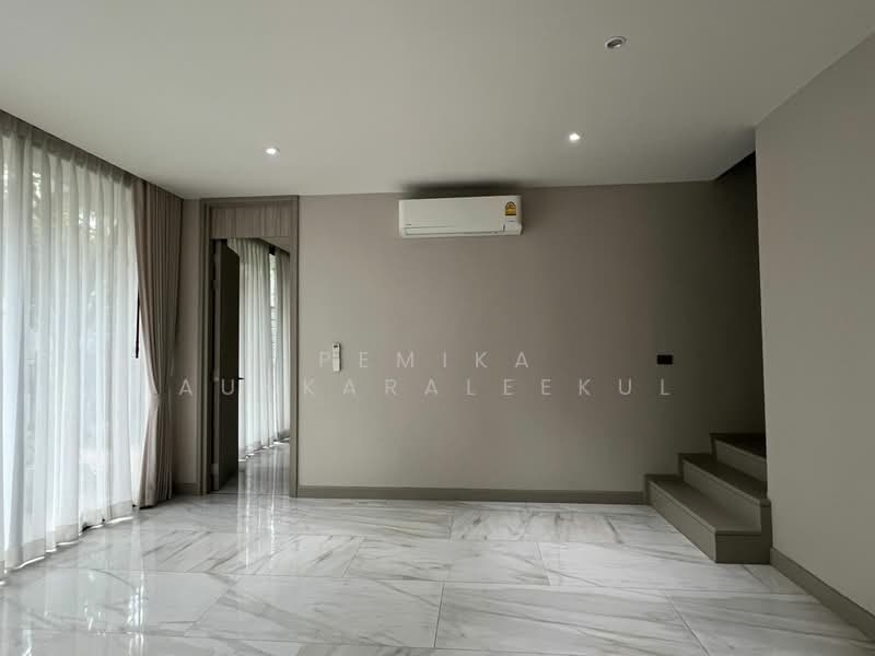 Quarter Thonglor, Bangkok, Soi Saengthong, Khlong Tan Nua, Watthana, Bangkok, 4 Bedrooms, 401 sqm, Single Detached House For Sale, by Pemika Aukkaraleekul, 500431905 - DDproperty.com