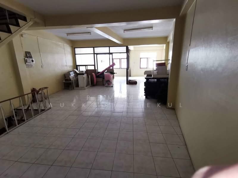 undefined, Bangkok, Praborommaharatchawang, Phra Nakhon, Bangkok, 2 Bedrooms, 93 sqm, Single Detached House For Sale, by Pemika Aukkaraleekul, 500431911 - DDproperty.com