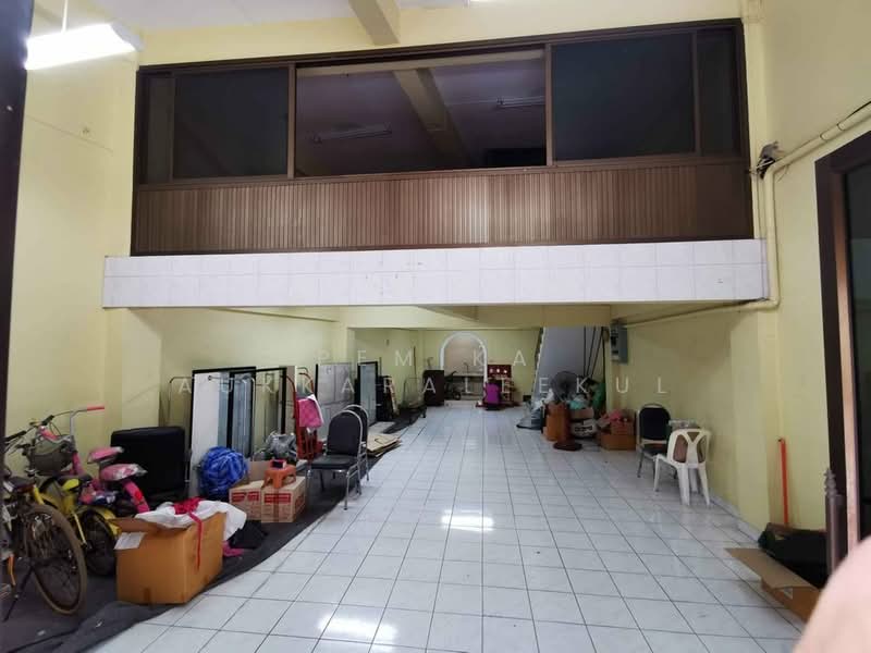 undefined, Bangkok, Praborommaharatchawang, Phra Nakhon, Bangkok, 2 Bedrooms, 93 sqm, Single Detached House For Sale, by Pemika Aukkaraleekul, 500431911 - DDproperty.com