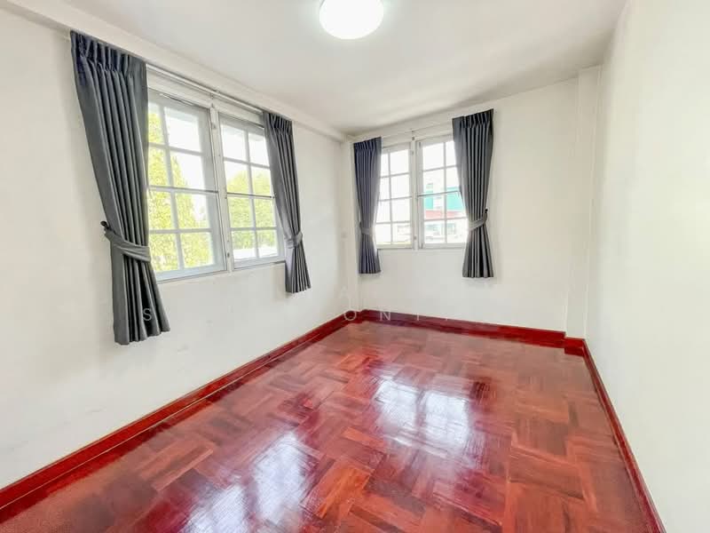 บ้าน 4-ห้องนอน, กรุงเทพ, พระบรมมหาราชวัง, พระนคร, กรุงเทพ, 250 ตร.ม., บ้านเดี่ยว ให้เช่า, โดย Tanapat Sakonsontised, 500431949 - DDproperty.com