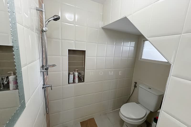 Golden City Pinklao-Charansanitwong, Nonthaburi, Bang Kruai-Sainoi Road, Bang Kruai, Nonthaburi, 4 Bedrooms, 130 sqm, Townhouse For Sale, by NTBHOME, 500431981 - DDproperty.com