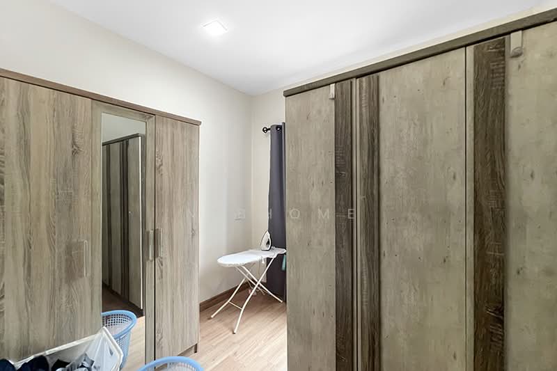 Golden City Pinklao-Charansanitwong, Nonthaburi, Bang Kruai-Sainoi Road, Bang Kruai, Nonthaburi, 4 Bedrooms, 130 sqm, Townhouse For Sale, by NTBHOME, 500431981 - DDproperty.com