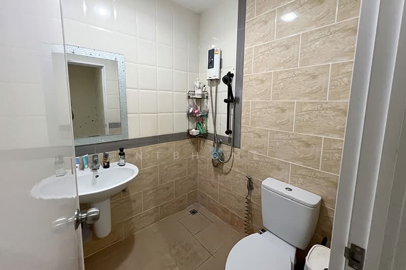 Golden City Pinklao-Charansanitwong, Nonthaburi, Bang Kruai-Sainoi Road, Bang Kruai, Nonthaburi, 4 Bedrooms, 130 sqm, Townhouse For Sale, by NTBHOME, 500431981 - DDproperty.com