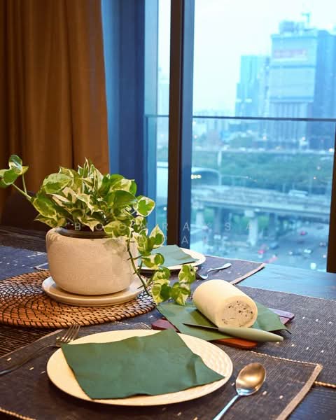 The Esse at Singha Complex : ดิ เอส แอท สิงห์ คอมเพล็กซ์, กรุงเทพ, 1788 ถนนเพชรบุรีตัดใหม่, คลองเตยเหนือ, วัฒนา, กรุงเทพ, 48 ตร.ม., คอนโด ให้เช่า, โดย Boonraksa Sopak, 500431994 - DDproperty.com