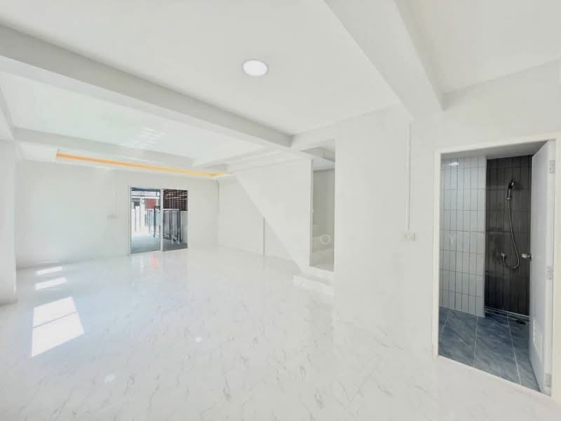 | Baan Benjasub Rangsit - Klong 6, Pathum Thani, , Rangsit, Thanyaburi, Pathum Thani, 3 Bedrooms, 110 sqm, Townhouse For Sale, by Connex Property, 500432006 - DDproperty.com
