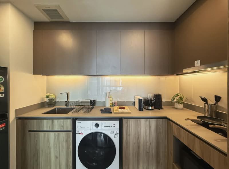 Taka Haus, Bangkok, 99 Soi Ekamai 10, Khlong Tan Nua, Watthana, Bangkok, 2 Bedrooms, 67 sqm, Condo For Rent, by Tanapat Sakonsontised, 500432072 - DDproperty.com