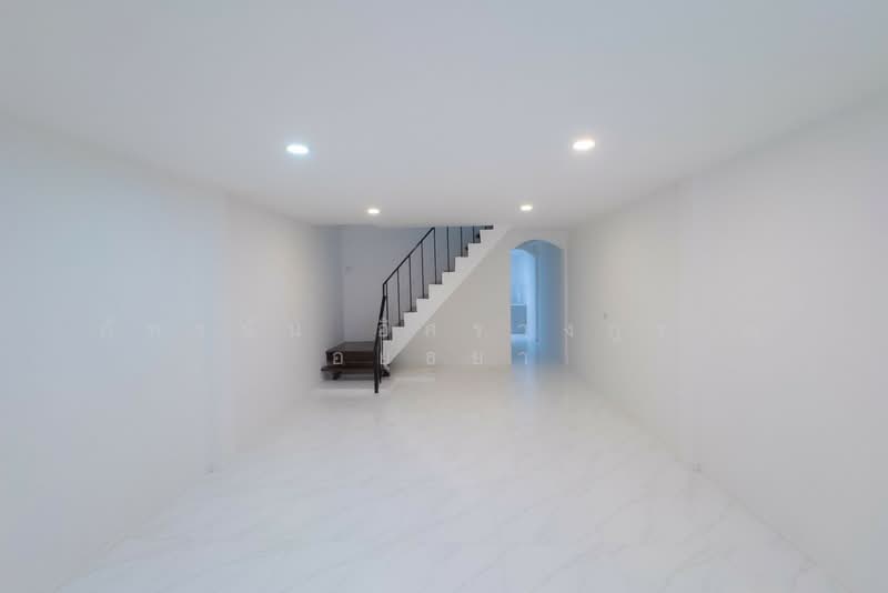Sangsit Niwet, Bangkok, Ekkachai 46, Bang Bon, Bangkok, Bang Bon, Bangkok, 3 Bedrooms, 84 sqm, Townhouse For Sale, by ภัทรนัน อิศรางกูร ณ อยุธยา, 500432073 - DDproperty.com