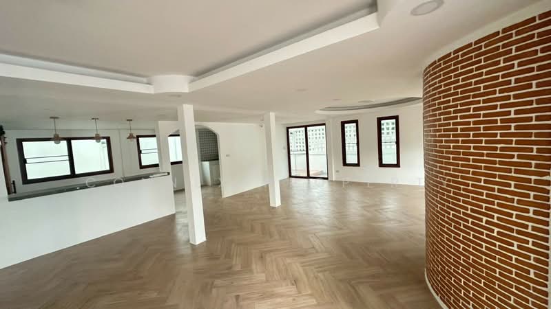 บ้านเดี่ยว 2 ชั้น ซอยลาดพร้าว 87 แยก 16, กรุงเทพ, , ลาดพร้าว, กรุงเทพ, 700 ตร.ม., บ้านเดี่ยว ขาย, โดย Connex Property, 500432081 - DDproperty.com