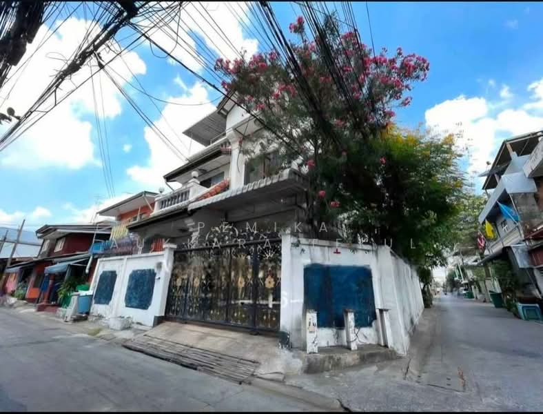 5-BR House, Bangkok, Din Daeng, Bangkok, 5 Bedrooms, 410 sqm, Single Detached House For Sale, by Pemika Aukkaraleekul, 500432085 - DDproperty.com