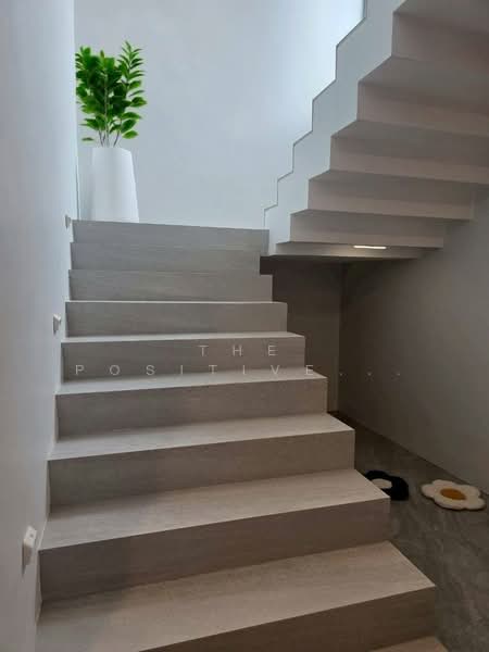 Modern Luxury House in the Louis Intersection Area, Chiang Mai, San Klang, San Kamphaeng, Chiang Mai, 3 Bedrooms, 300 sqm, Single Detached House For Sale, by The Positive ที่ดิน บ้าน คอนโด, 500432094 - DDproperty.com