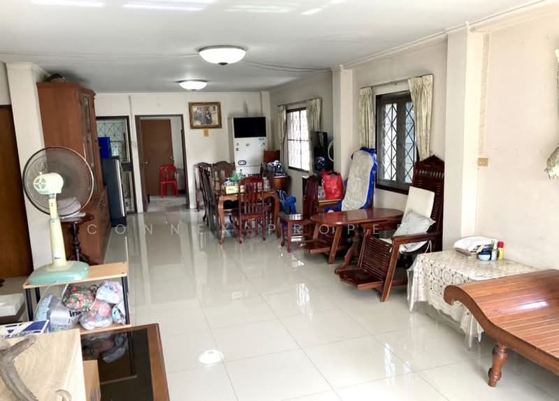 2-story detached house for sale in Lat Phrao Soi 35, Bangkok, , Chan Kasem, Chatuchak, Bangkok, 5 Bedrooms, 200 sqm, Single Detached House For Sale, by Connex Property, 500432107 - DDproperty.com