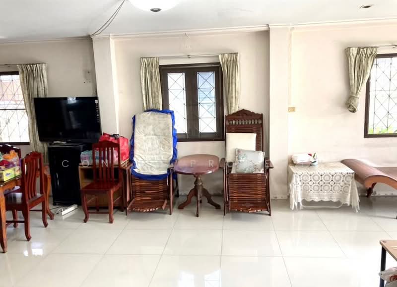 2-story detached house for sale in Lat Phrao Soi 35, Bangkok, , Chan Kasem, Chatuchak, Bangkok, 5 Bedrooms, 200 sqm, Single Detached House For Sale, by Connex Property, 500432107 - DDproperty.com