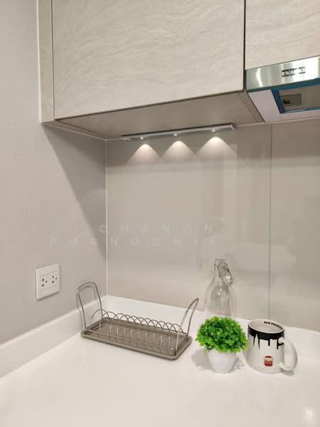 Life Sathorn Sierra, Bangkok, Ratchaphruek Rd, Talat Plu, Thon Buri, Bangkok, 1 Bedroom, 33 sqm, Condo For Rent, by Chanon Phangchienghien, 500432115 - DDproperty.com