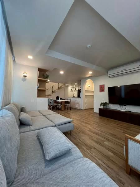 Maestro 01 Sathorn-Yenakat, Bangkok, 14 Yen Akat Road, Thung Maha Mek, Sathon, Bangkok, 3 Bedrooms, 138 sqm, Condo For Rent, by Boonraksa Sopak, 500432206 - DDproperty.com