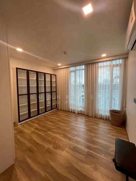 Maestro 01 Sathorn-Yenakat, Bangkok, 14 Yen Akat Road, Thung Maha Mek, Sathon, Bangkok, 3 Bedrooms, 138 sqm, Condo For Rent, by Boonraksa Sopak, 500432206 - DDproperty.com