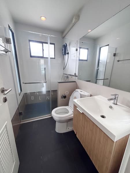 Passorn Prestige Bangna-Suvarnabhumi, Samut Prakan, King Kaew Road, Rachathewa, Bang Plee, Samut Prakan, 5 Bedrooms, 250 sqm, Single Detached House For Rent, by Banklionaire BLN ASSET, 500432212 - DDproperty.com