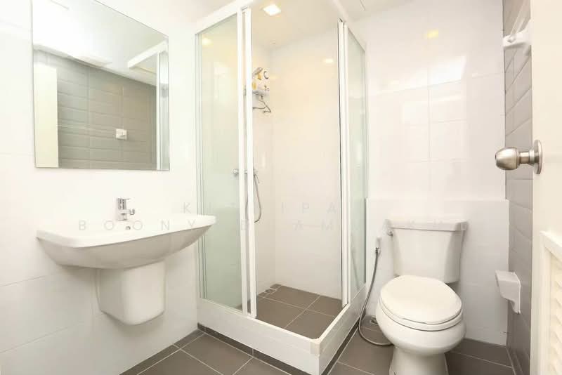 TKF Condo Sukhumvit 52, Bangkok, 55 Soi SuKhumvit 52, Bang Chak, Phra Khanong, Bangkok, 2 Bedrooms, 62 sqm, Condo For Rent, by Kitnipat Boonyadhammakul, 500432236 - DDproperty.com