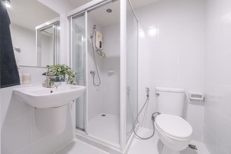 Elements Srinakarin, Bangkok, 43-1 Soi Supaphong 3, Intersection 4, Srinakarin Road, Nong Bon, Prawet, Bangkok, 2 Bedrooms, 44 sqm, Condo For Sale, by One Re., 500432257 - DDproperty.com