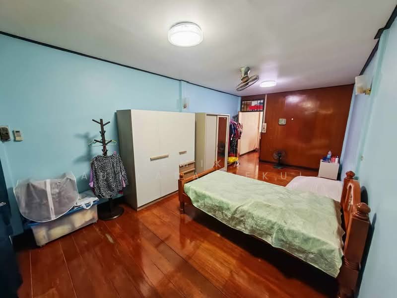 3-BR House, Bangkok, Wang Mai, Pathum Wan, Bangkok, 3 Bedrooms, 150 sqm, Single Detached House For Sale, by Pemika Aukkaraleekul, 500432268 - DDproperty.com