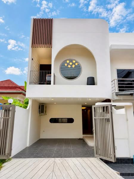 ทาวน์เฮ้าส์ 2 ชั้น ไสยวน, Phuket, Rawai, Muang Phuket, Phuket, 2 Bedrooms, 200 sqm, Townhouse For Sale, by Witada Jindapol, 500432297 - DDproperty.com