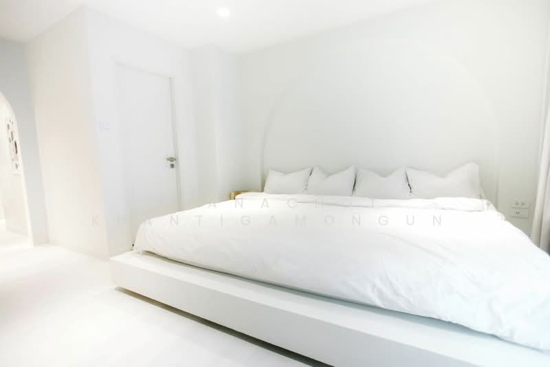 Navin Court, Bangkok, 63 Soi Ruamrudee 3, Lumphini, Pathum Wan, Bangkok, 2 Bedrooms, 123 sqm, Condo For Sale, by Thanachot Khantigamongun, 500432302 - DDproperty.com