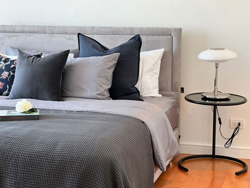 Fullerton Sukhumvit, Bangkok, Sukhumvit Road, Khlong Tan Nua, Watthana, Bangkok, 2 Bedrooms, 105 sqm, Condo For Rent, by Tanapat Sakonsontised, 500432371 - DDproperty.com