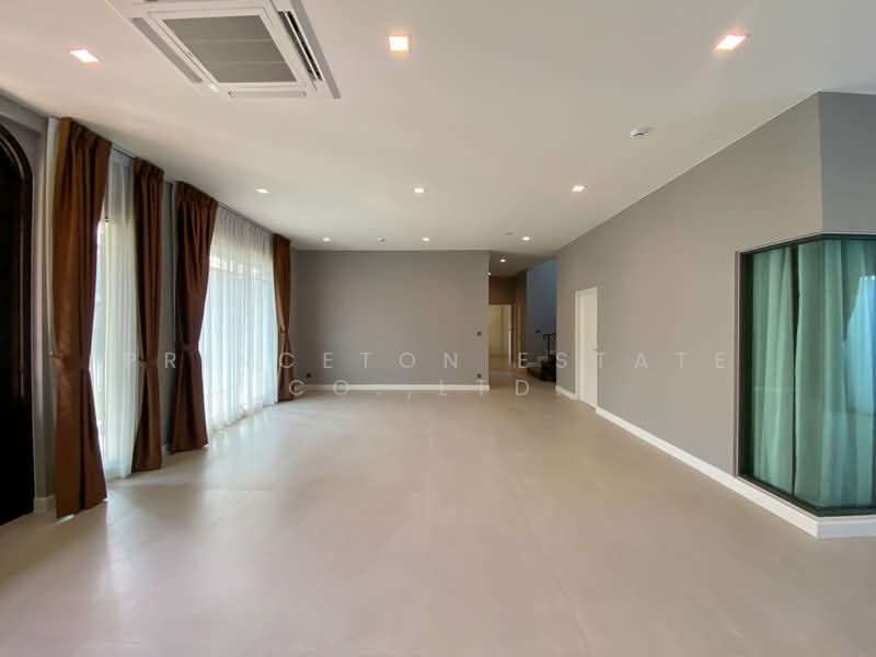 Grand Bangkok Boulevard Krungthepkritha, Bangkok, Srinakarin-Romklao Road, Khlong Sam Prawet, Lat Krabang, Bangkok, 4 Bedrooms, 447 sqm, Single Detached House For Rent, by Princeton Estate Co.,Ltd., 500432388 - DDproperty.com