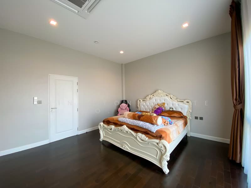 Grand Bangkok Boulevard Krungthepkritha, Bangkok, Srinakarin-Romklao Road, Khlong Sam Prawet, Lat Krabang, Bangkok, 4 Bedrooms, 447 sqm, Single Detached House For Rent, by Princeton Estate Co.,Ltd., 500432388 - DDproperty.com