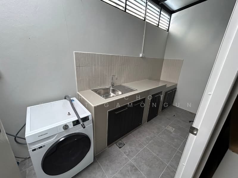 3-BR Townhouse, Samut Prakan, Bangphli Yai, Bang Plee, Samut Prakan, 3 Bedrooms, 110 sqm, Townhouse For Rent, by Thanachot Khantigamongun, 500432460 - DDproperty.com