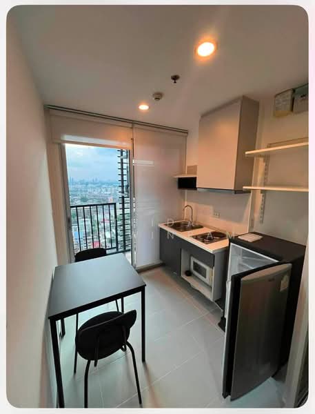 The Base Sukhumvit 77, Bangkok, 289 Sukhumvit 77 Road, Phra Kanong Nua, Watthana, Bangkok, 1 Bedroom, 31 sqm, Condo For Rent, by Thida Thewinram, 500432469 - DDproperty.com