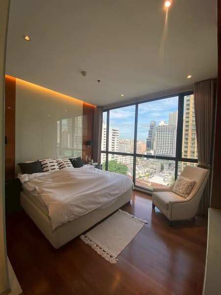 The Address Sukhumvit 28, Bangkok, 1 Soi Sukhumvit 28, Khong Tan, Khlong Toei, Bangkok, 2 Bedrooms, 70 sqm, Condo For Sale, by Kanrutai Dawruang, 500432505 - DDproperty.com