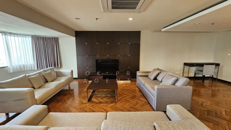 Baan Suanpetch, Bangkok, 18 Soi Sukhumvit 39, Khlong Tan Nua, Watthana, Bangkok, 3 Bedrooms, 265 sqm, Condo For Rent, by BANGKOK PROPERTY AGENTS, 500432508 - DDproperty.com