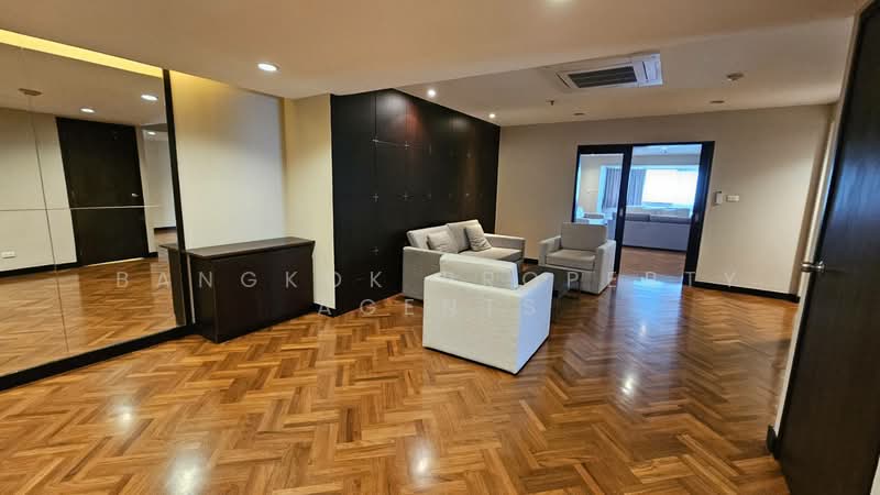 Baan Suanpetch, Bangkok, 18 Soi Sukhumvit 39, Khlong Tan Nua, Watthana, Bangkok, 3 Bedrooms, 265 sqm, Condo For Rent, by BANGKOK PROPERTY AGENTS, 500432508 - DDproperty.com