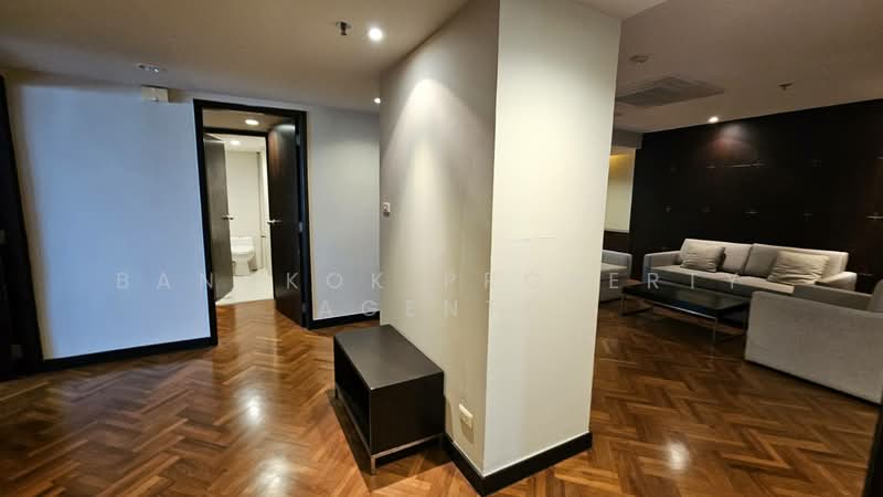 Baan Suanpetch, Bangkok, 18 Soi Sukhumvit 39, Khlong Tan Nua, Watthana, Bangkok, 3 Bedrooms, 265 sqm, Condo For Rent, by BANGKOK PROPERTY AGENTS, 500432508 - DDproperty.com