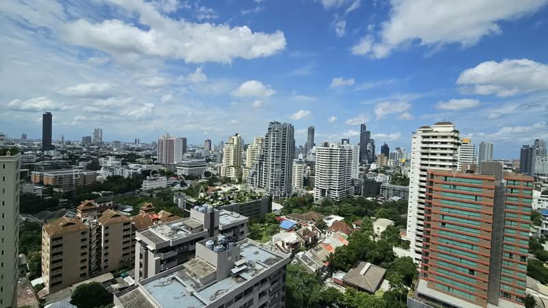 Baan Suanpetch, Bangkok, 18 Soi Sukhumvit 39, Khlong Tan Nua, Watthana, Bangkok, 3 Bedrooms, 265 sqm, Condo For Rent, by BANGKOK PROPERTY AGENTS, 500432508 - DDproperty.com