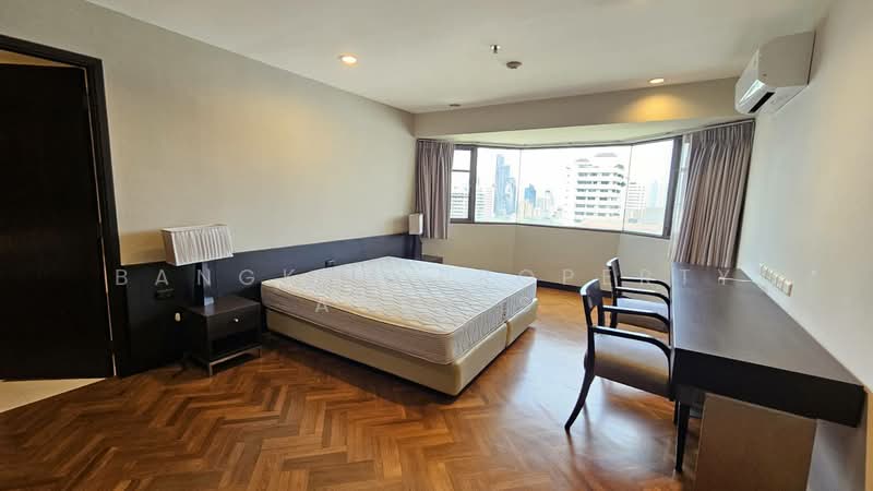 Baan Suanpetch, Bangkok, 18 Soi Sukhumvit 39, Khlong Tan Nua, Watthana, Bangkok, 3 Bedrooms, 265 sqm, Condo For Rent, by BANGKOK PROPERTY AGENTS, 500432508 - DDproperty.com