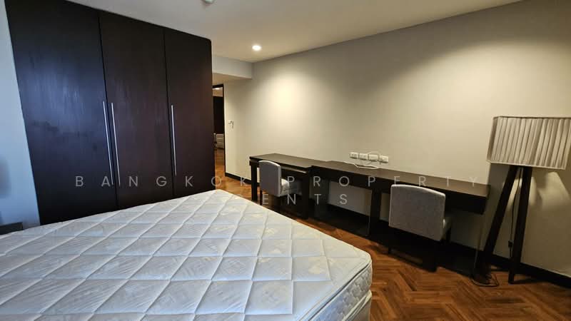 Baan Suanpetch, Bangkok, 18 Soi Sukhumvit 39, Khlong Tan Nua, Watthana, Bangkok, 3 Bedrooms, 265 sqm, Condo For Rent, by BANGKOK PROPERTY AGENTS, 500432508 - DDproperty.com