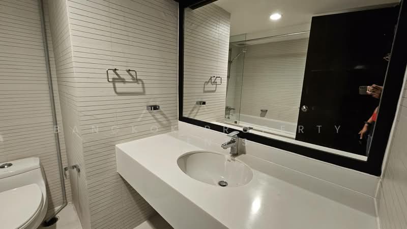 Baan Suanpetch, Bangkok, 18 Soi Sukhumvit 39, Khlong Tan Nua, Watthana, Bangkok, 3 Bedrooms, 265 sqm, Condo For Rent, by BANGKOK PROPERTY AGENTS, 500432508 - DDproperty.com