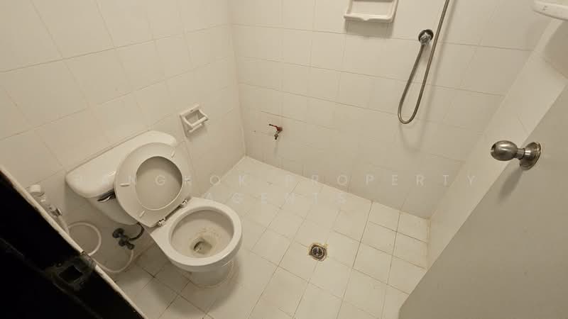 Baan Suanpetch, Bangkok, 18 Soi Sukhumvit 39, Khlong Tan Nua, Watthana, Bangkok, 3 Bedrooms, 265 sqm, Condo For Rent, by BANGKOK PROPERTY AGENTS, 500432508 - DDproperty.com