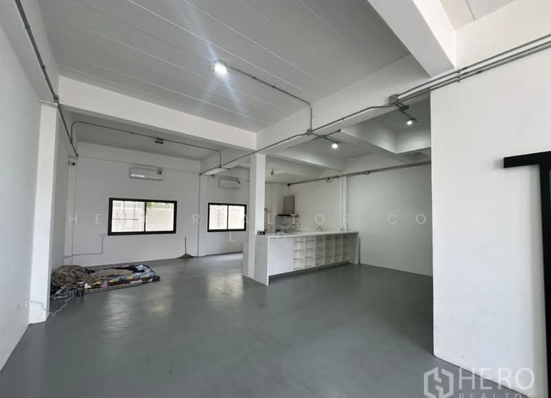 For Sale Home Office 288 sqm in Bang Na Bangkok BRE18730, Bangkok, Bang Na, Bangkok, , 288 sqm, Office Space For Sale, by Hero Realtor Co., Ltd., 500432527 - DDproperty.com