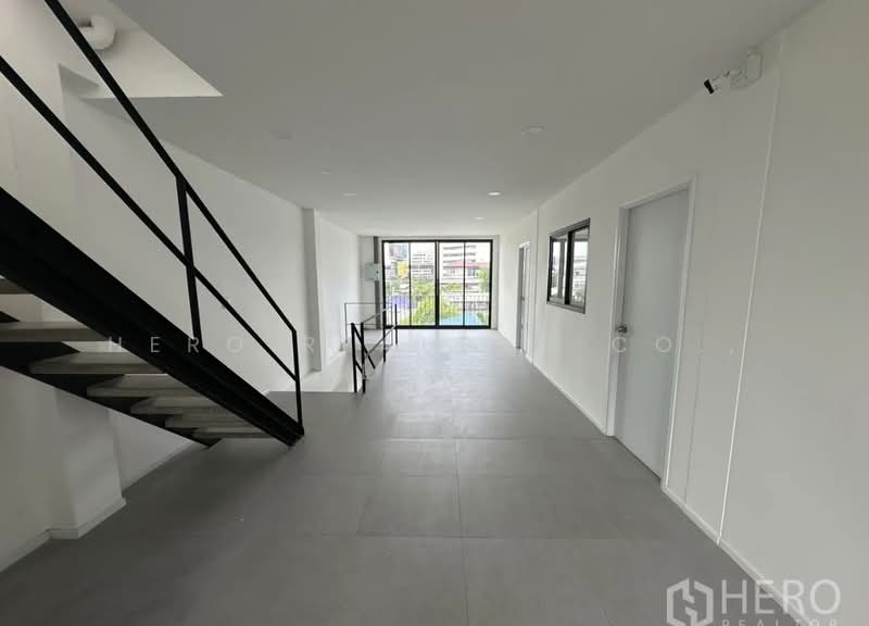 For Sale Home Office 288 sqm in Bang Na Bangkok BRE18730, Bangkok, Bang Na, Bangkok, , 288 sqm, Office Space For Sale, by Hero Realtor Co., Ltd., 500432527 - DDproperty.com