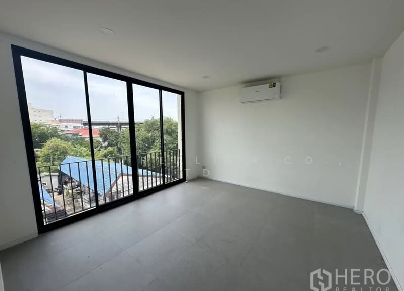 For Sale Home Office 288 sqm in Bang Na Bangkok BRE18730, กรุงเทพ, บางนา, กรุงเทพ, 288 ตร.ม., สำนักงาน ขาย, โดย Hero Realtor Co., Ltd., 500432527 - DDproperty.com