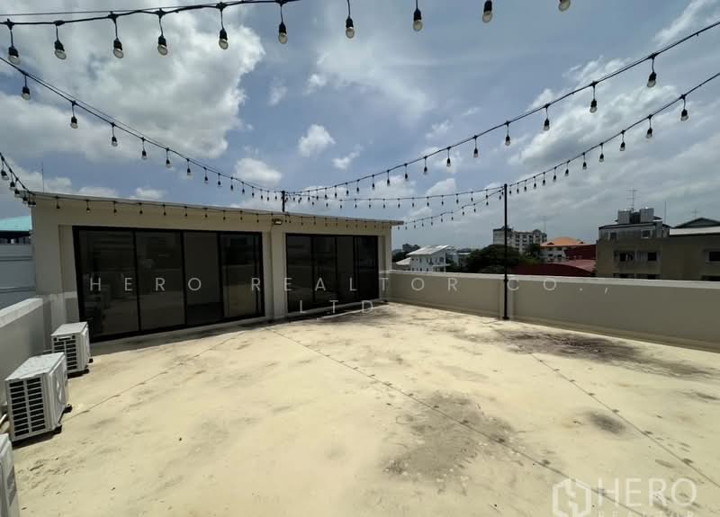 For Sale Home Office 288 sqm in Bang Na Bangkok BRE18730, กรุงเทพ, บางนา, กรุงเทพ, 288 ตร.ม., สำนักงาน ขาย, โดย Hero Realtor Co., Ltd., 500432527 - DDproperty.com