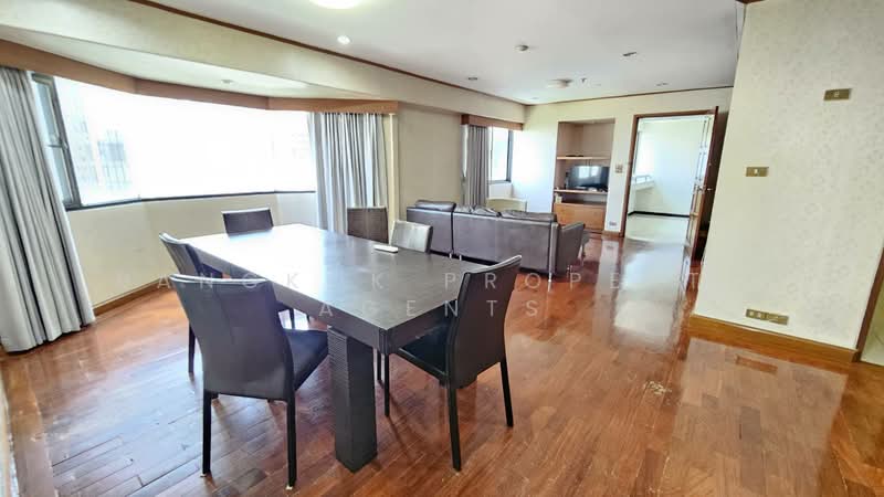 Baan Suanpetch, Bangkok, 18 Soi Sukhumvit 39, Khlong Tan Nua, Watthana, Bangkok, 2 Bedrooms, 135 sqm, Condo For Rent, by BANGKOK PROPERTY AGENTS, 500432543 - DDproperty.com