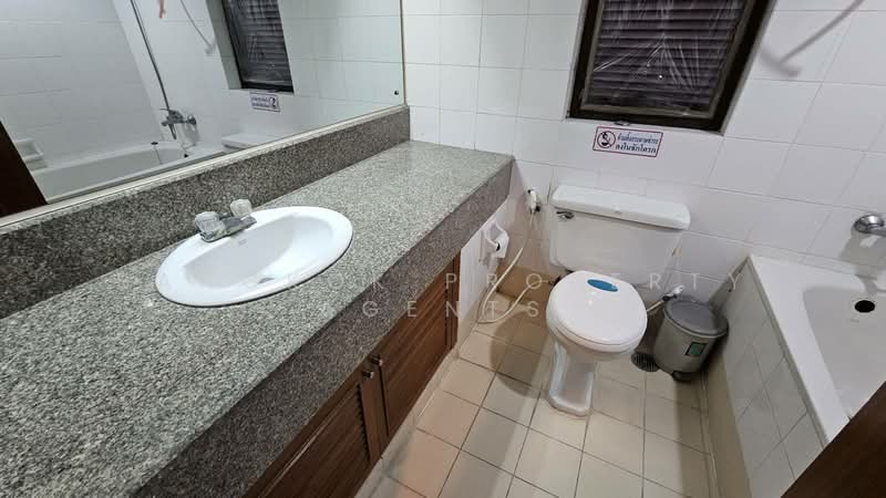 Baan Suanpetch, Bangkok, 18 Soi Sukhumvit 39, Khlong Tan Nua, Watthana, Bangkok, 2 Bedrooms, 135 sqm, Condo For Rent, by BANGKOK PROPERTY AGENTS, 500432543 - DDproperty.com