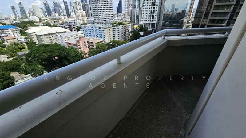Baan Suanpetch, Bangkok, 18 Soi Sukhumvit 39, Khlong Tan Nua, Watthana, Bangkok, 2 Bedrooms, 135 sqm, Condo For Rent, by BANGKOK PROPERTY AGENTS, 500432543 - DDproperty.com