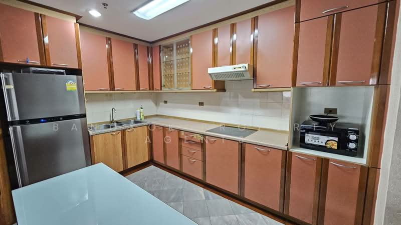 Baan Suanpetch, Bangkok, 18 Soi Sukhumvit 39, Khlong Tan Nua, Watthana, Bangkok, 2 Bedrooms, 135 sqm, Condo For Rent, by BANGKOK PROPERTY AGENTS, 500432543 - DDproperty.com