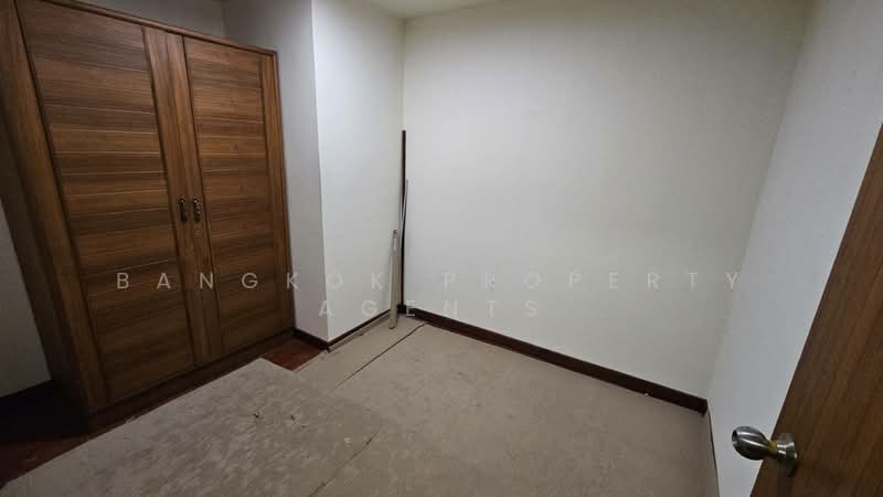 Baan Suanpetch, Bangkok, 18 Soi Sukhumvit 39, Khlong Tan Nua, Watthana, Bangkok, 2 Bedrooms, 135 sqm, Condo For Rent, by BANGKOK PROPERTY AGENTS, 500432543 - DDproperty.com