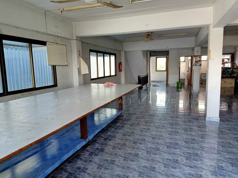 ขายโรงงานย่านบางกะปิ 150ตรว. พร้อมดำเนินกิจการ, กรุงเทพ, คลองจั่น, บางกะปิ, กรุงเทพ, 1,500 ตร.ม., โกดัง-โรงงาน ขาย, โดย ERA Thailand, 500432552 - DDproperty.com