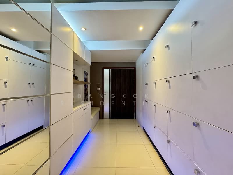 Las Colinas, Bangkok, Sukhumvit 21 Road, Khlongtoei Nua, Watthana, Bangkok, 1 Bedroom, 141 sqm, Condo For Sale, by Bangkok Residential, 500432588 - DDproperty.com